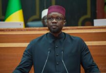 SONKO À L’ASSEMBLÉE NATIONALE : RETOUR JUGÉ JURIDIQUEMENT IMPOSSIBLE ?